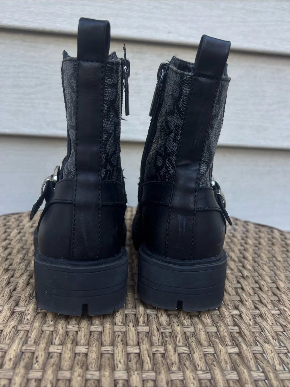 DKNY Girls Black Moto Combat Ankle Boots Side-Zip Buckle Size: Kids / Youth 12